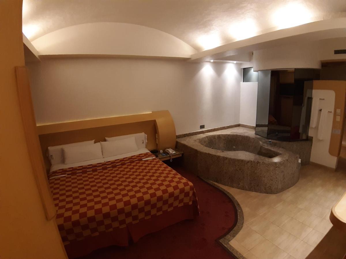 Auto Hotel Legaria Мехико Экстерьер фото