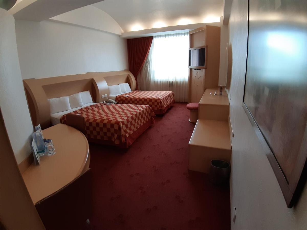 Auto Hotel Legaria Мехико Экстерьер фото