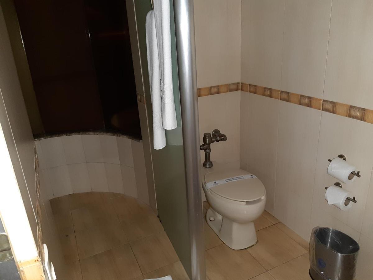 Auto Hotel Legaria Мехико Экстерьер фото